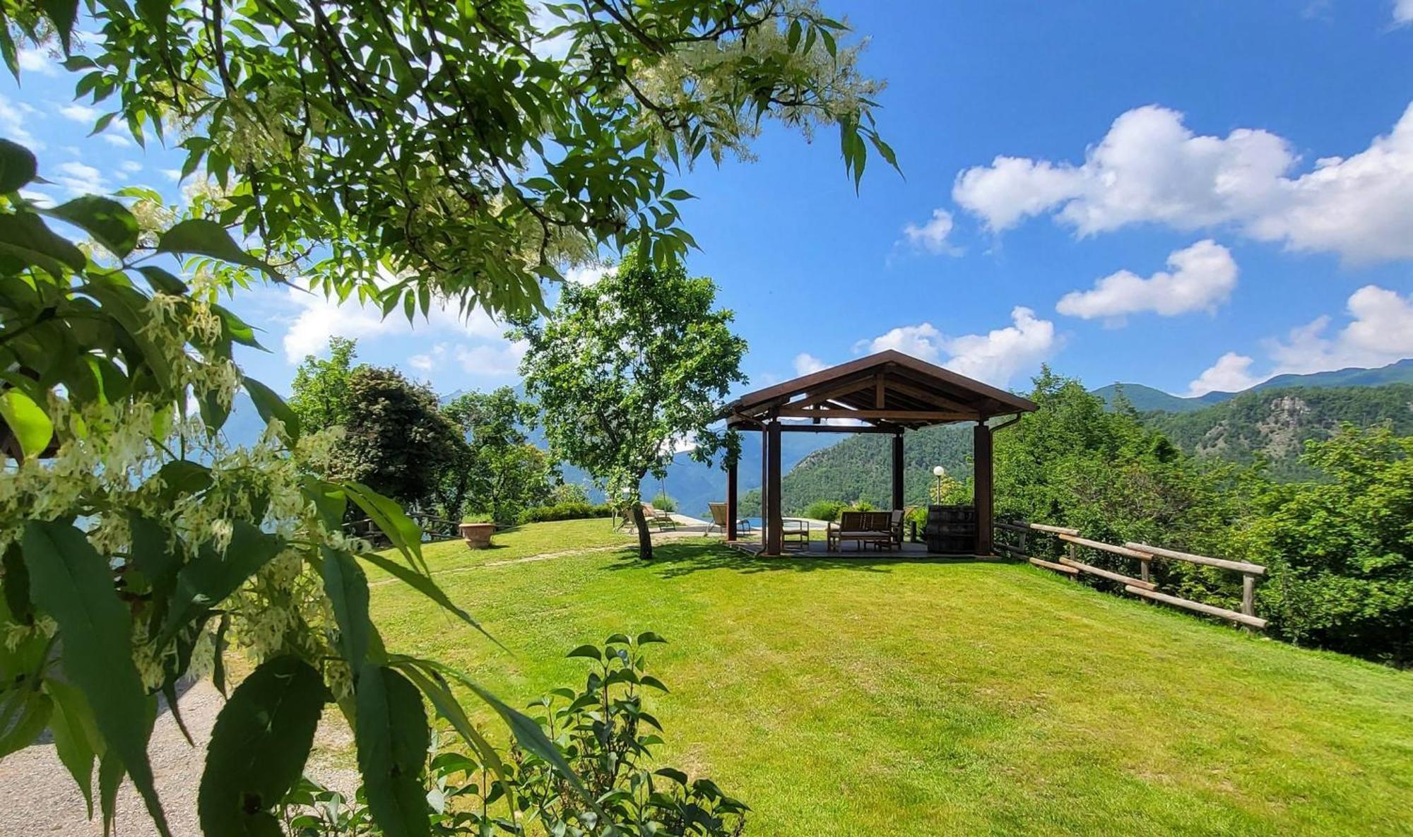 Il Pradicciolo Agriturismo Castelnuovo di Garfagnana Eksteriør billede